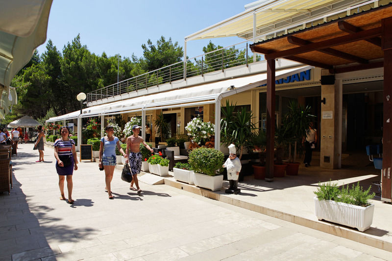 Zlatni Rat Beach Resort Bol Esterno foto